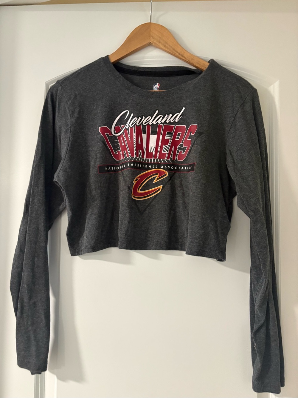 NBA Cleveland Cavaliers Charcoal Gray Crop Long-Sleeve Tee